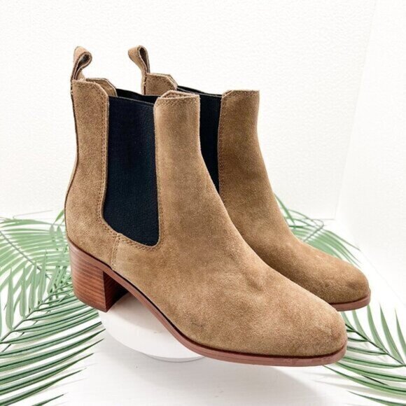 Steve Madden Rhiannon Brown Suede Almond Toe Ankle Chelsea Boots Size 7.5M NWOB - Picture 1 of 13